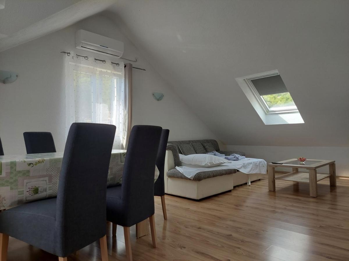 Apartmani Timon Bol Zewnętrze zdjęcie