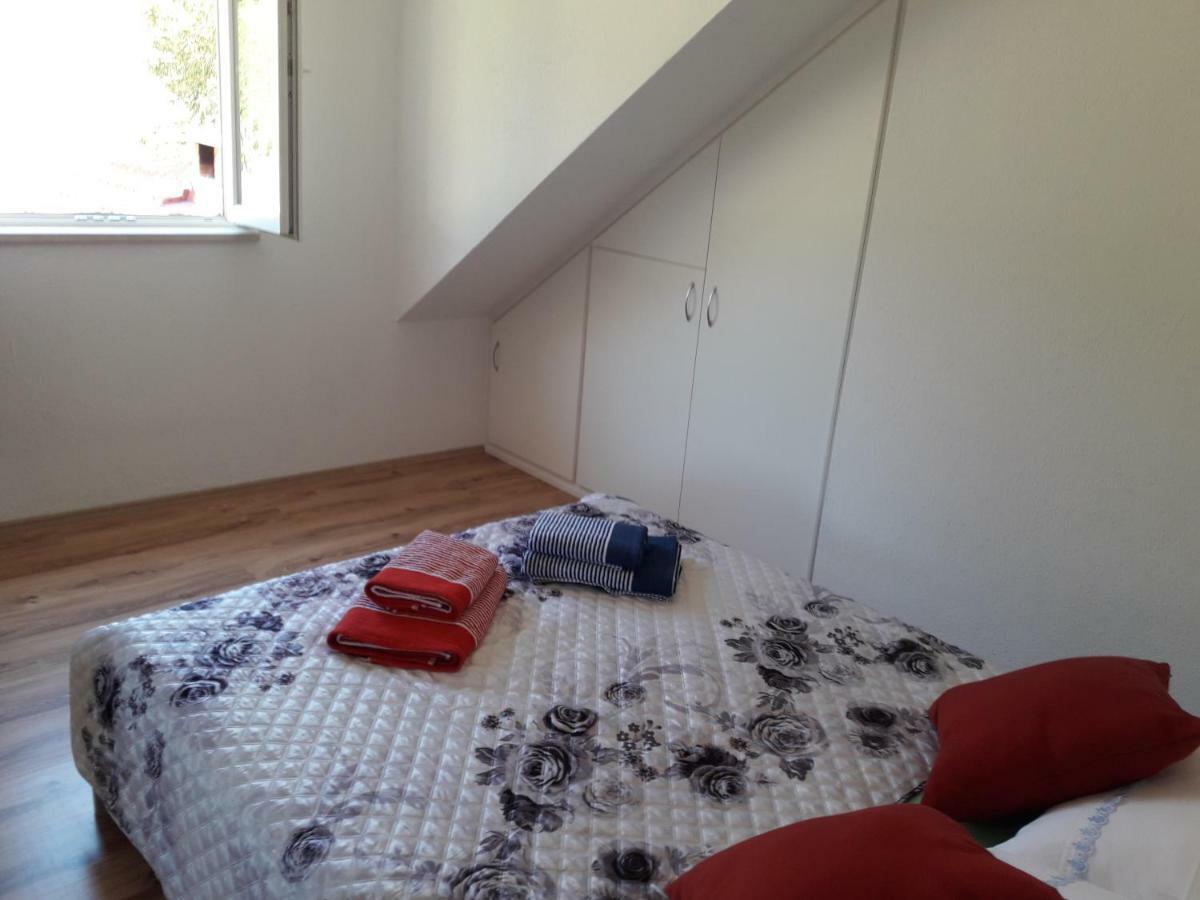Apartmani Timon Bol Zewnętrze zdjęcie