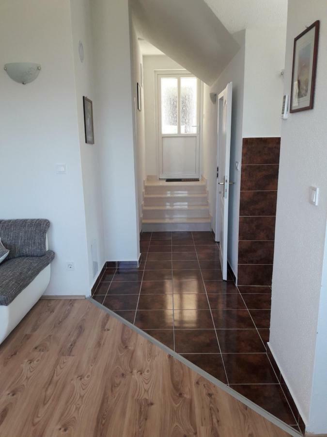 Apartmani Timon Bol Zewnętrze zdjęcie